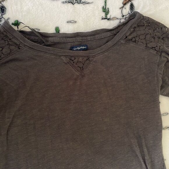 American eagle outfitter grey 3/4 sleeve lace eyelet basic shirt top size XS - Picture 2 of 6